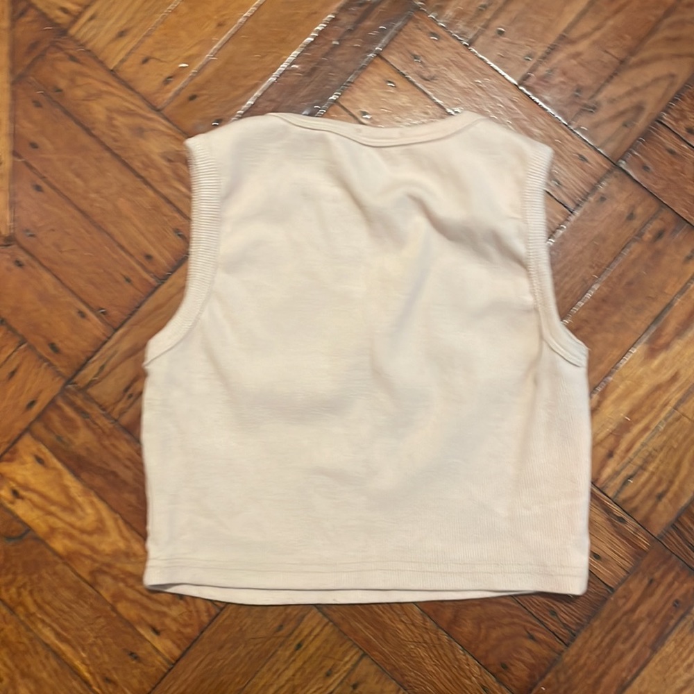 Nasty Gal Ribbed Fitted Crew Neck Cropped Tank Top - Picture 4 of 4